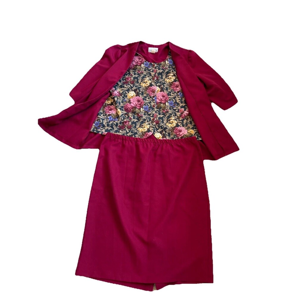 Vintage 90s Classic Apparel Ltd. 2-Piece Skirt‎ Suit – Built-in Floral Vest 20WP